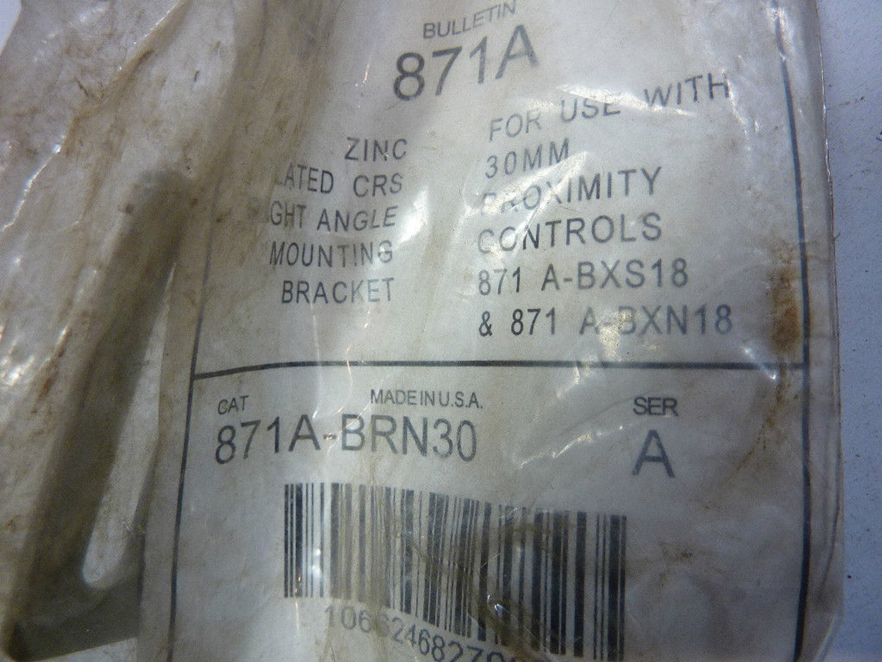 Allen-Bradley 871A-BRN30 Proximity Switch Bracket 30mm ! NWB !