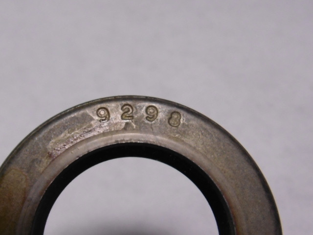 Chicago Rawhide 9298 Oil Seal 0.938x1.499x0.25" ! NEW !