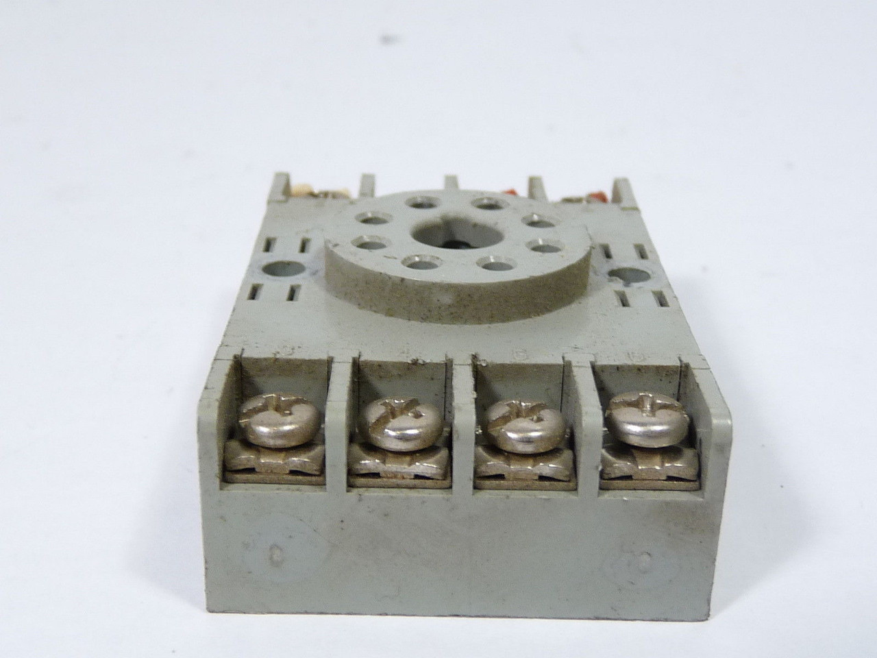 Square D 8501-NR51 Relay Socket 8Pin Screw Mount 10A 300V USED