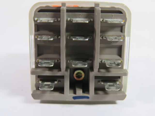 Allen-Bradley 700-HB33Z24 Series B Relay 24VDC USED