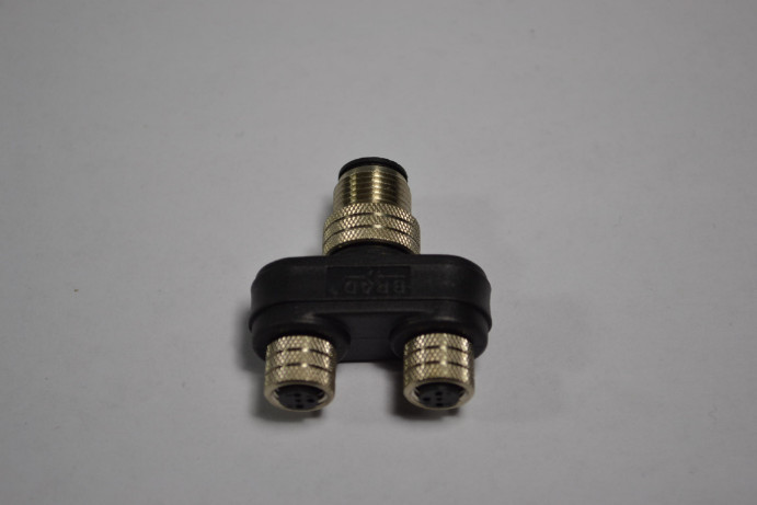 Brad/Molex 80804EMF00000 Y-Splitter 3P Female To 4P Male NOP