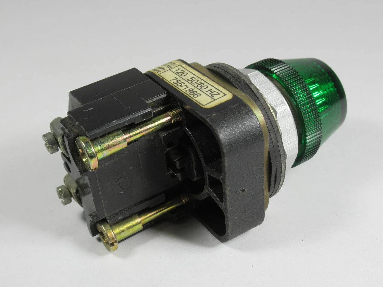 Allen-Bradley 800T-P16G Series T Pilot Light 120VAC 50/60Hz Green Lens USED