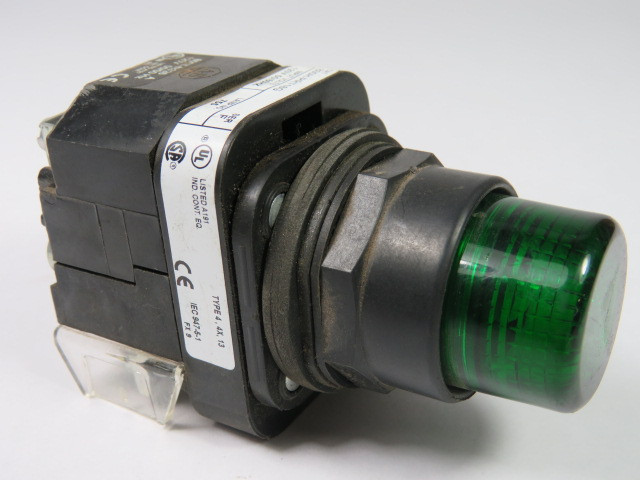 Allen-Bradley 800H-PRT16G Push Button 120VAC 50/60Hz Green Lens 1NO 1NC USED