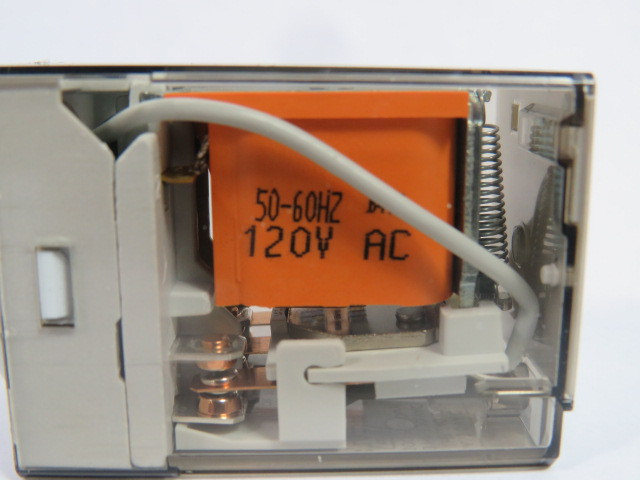 Allen-Bradley 700-HA33A1 Plug-In Relay 120Vac 10A 11-Pin SER. D ! NEW !