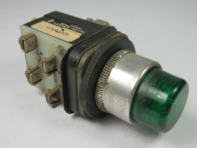 Allen-Bradley 800T-PB16G Older Push Button 120VAC 50/60Hz Green 1NO 1NC USED