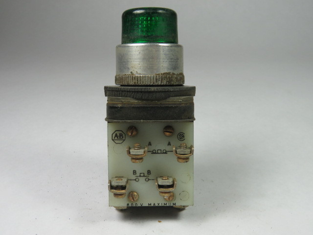 Allen-Bradley 800T-PB16G Older Push Button 120VAC 50/60Hz Green 1NO 1NC USED