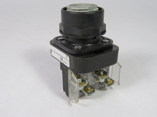 Allen-Bradley 800H-DRXA Push Button 1NO 1NC No Cap USED