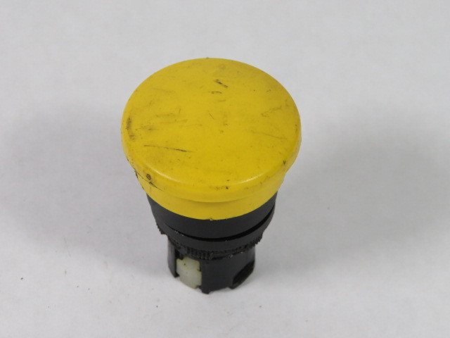 Allen-Bradley 800EP-M5 Push Button Yellow Mushroom Plastic USED