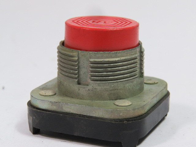 Allen-Bradley 800T-B6 Series N Push Button Red Extended Head No Contacts USED