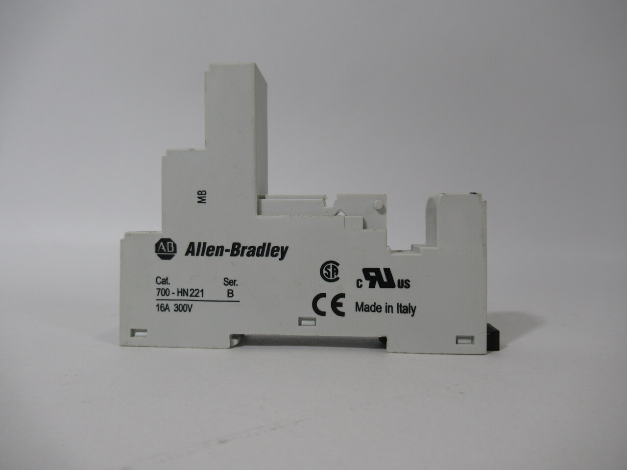 Allen-Bradley 700-HN221 Relay Socket Series B 16A 300V Missing Clip USED