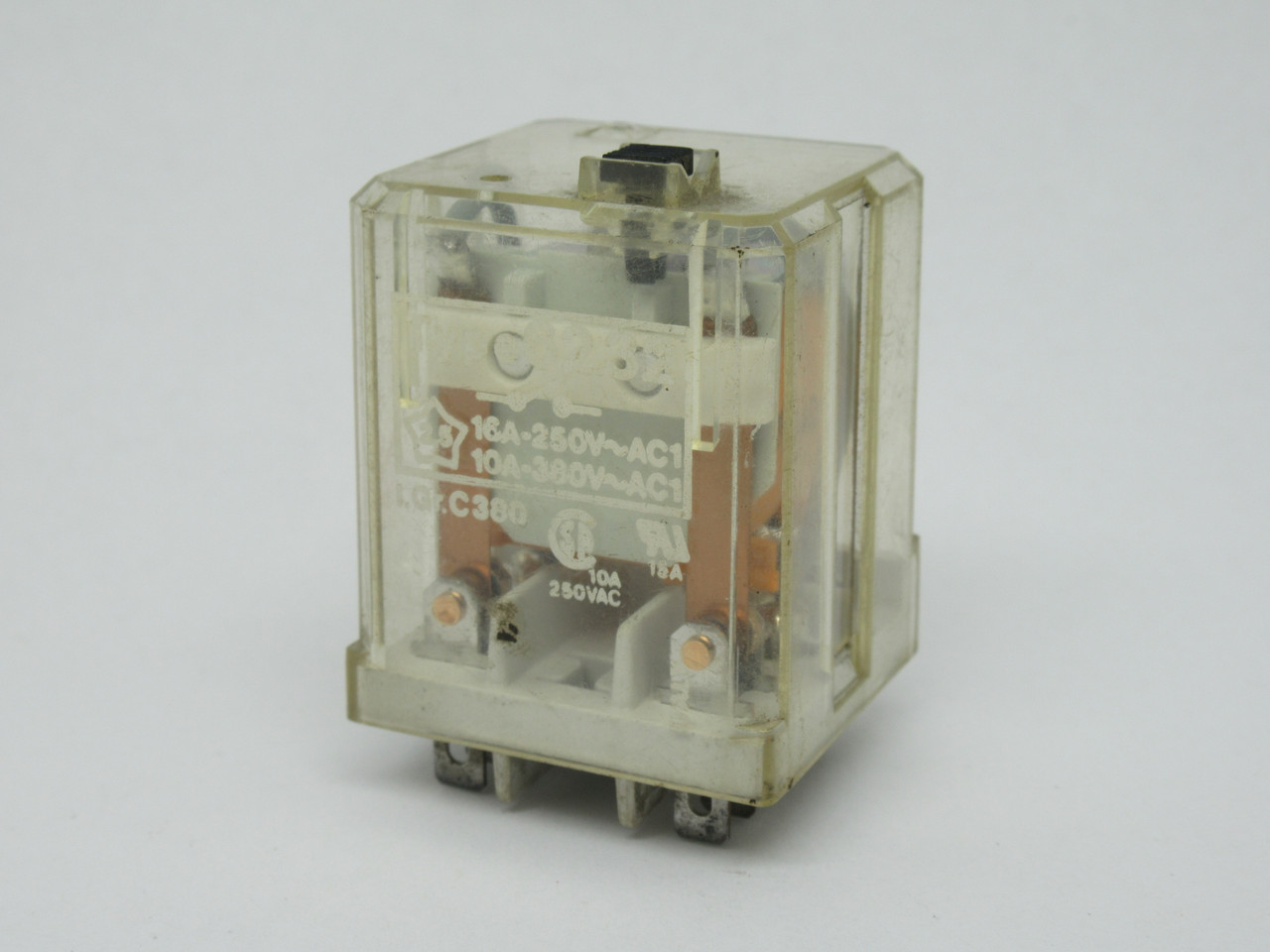 Finder 62.32.8.110.0000 Relay Coil 110VAC 10A 250/380VAC 8 Blade USED