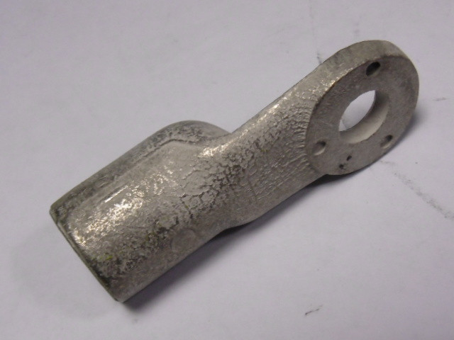 Generic 547410017 Cable Lug 4/0 AWG 3/8 Inch USED