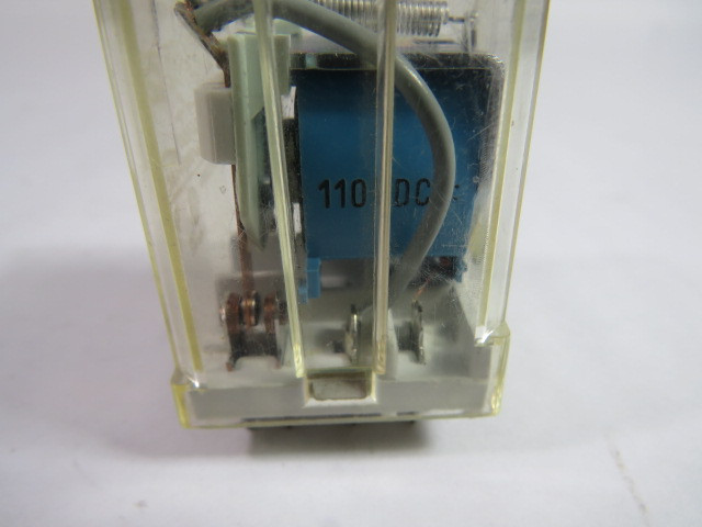 Finder 62.32.9.110.0000 Relay 16A 250V 110VAC 8-Blade USED