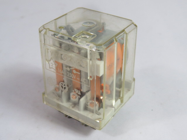 Finder 62.33.8.110.0000 Relay 16A 250V 110VAC USED