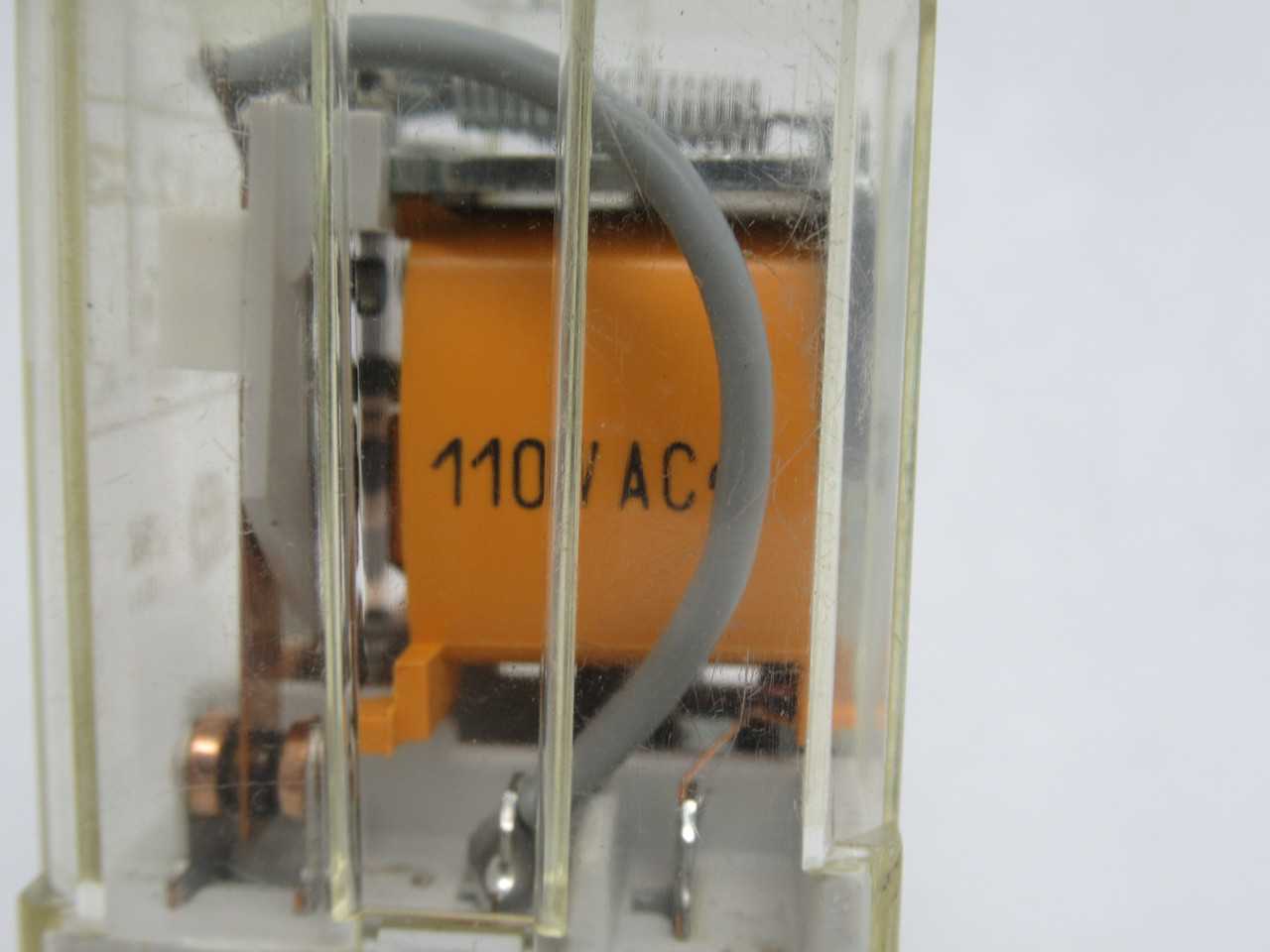 Finder 62.33.8.110.0000 Relay 110VAC 16A 250V 11-Blade USED