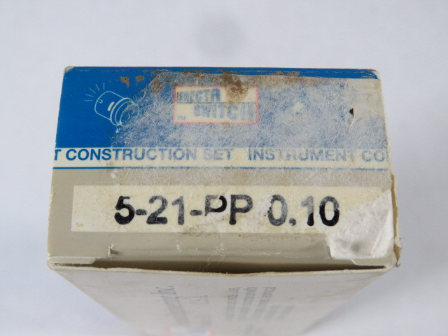 Compact Engineering 5-21-PP-0.10 Straight Body Flow Switch 0.1GPM 1/4" ! NEW !