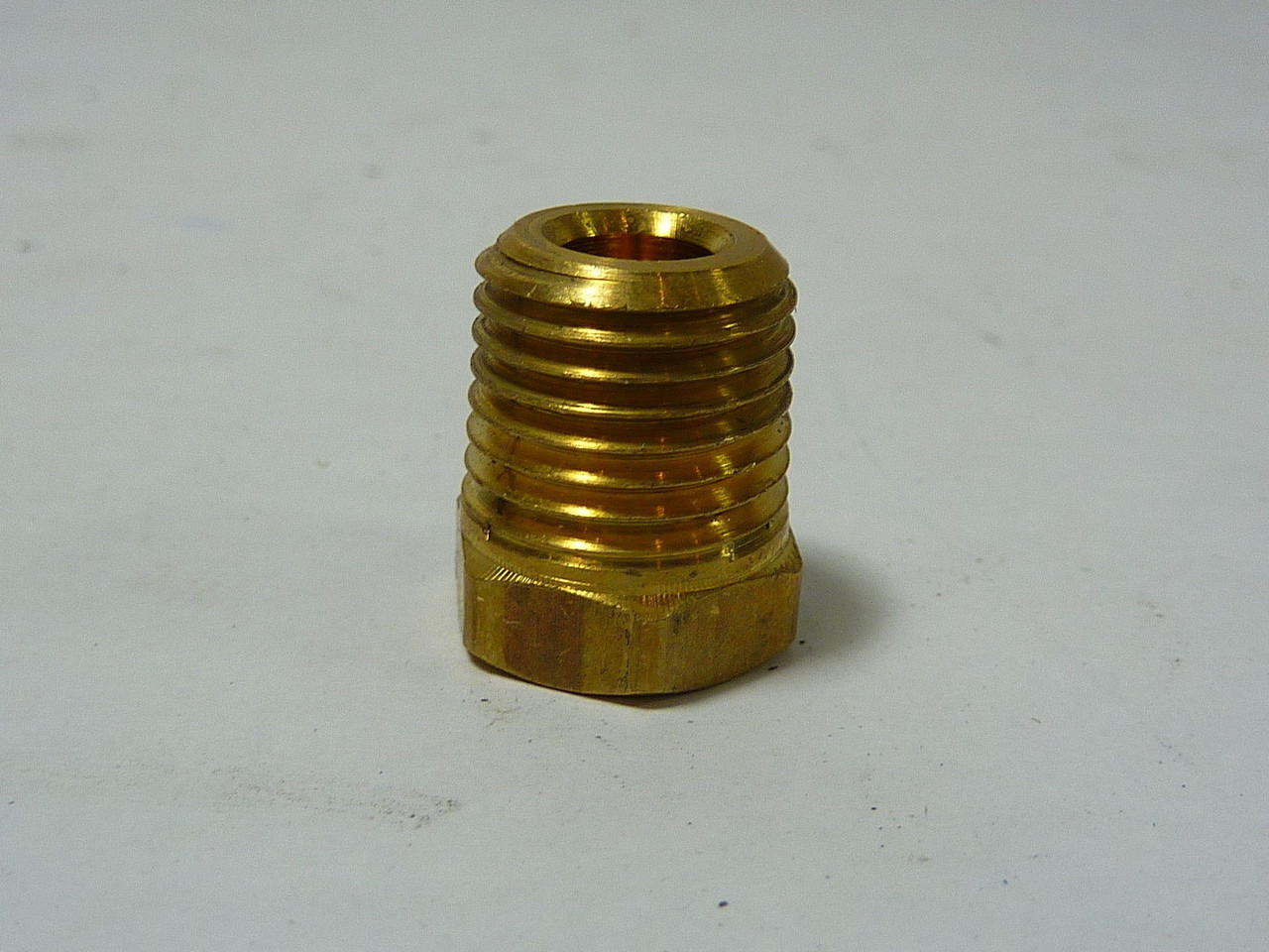 Generic 50785K113 Pneumatic Brass Thread Pipe Fitting 1/4 Inch USED