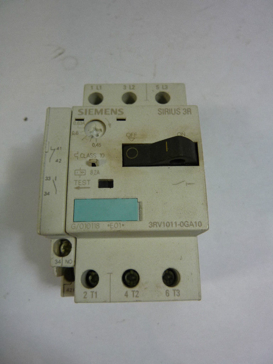 Siemens 3RV1011-0GA10 Starter Protector 0.63 Amp USED