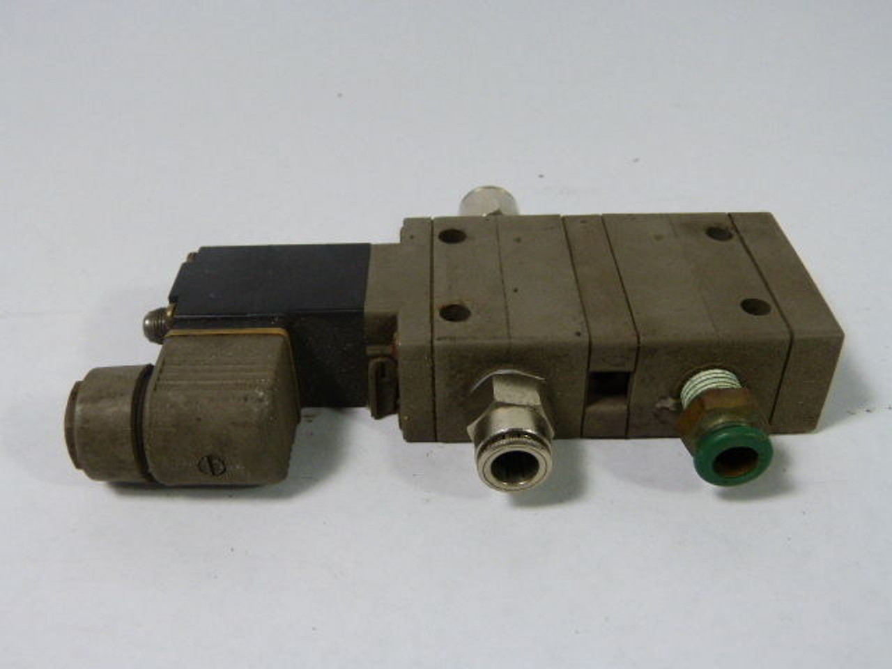Parker 413/G Solenoid Valve 24V USED