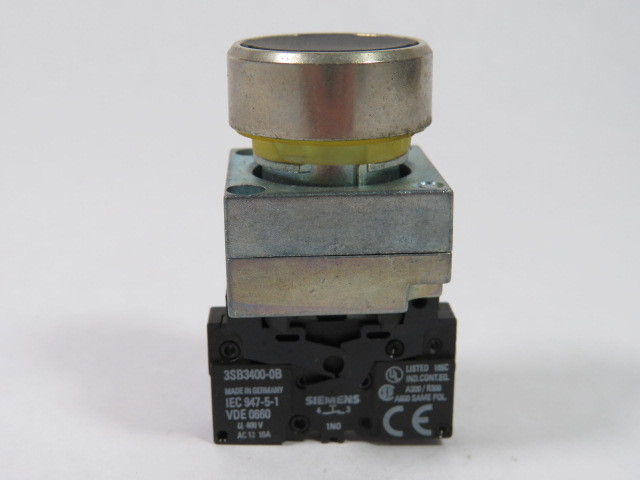 Siemens 3SB3202-0AA11 Push Button 1NO Black Flush USED