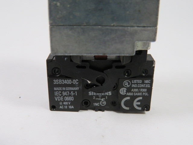Siemens 3SB3203-0BA21 Push Button 1NC Red Extended USED