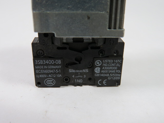 Siemens 3SB3202-0AA31 Push Button 1NO Yellow Flush USED