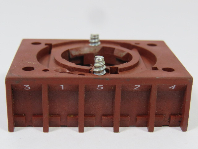 Siemens 3SB1902-1AE Mount For 5 Contacts "3-1-5-2-4" Inscription USED