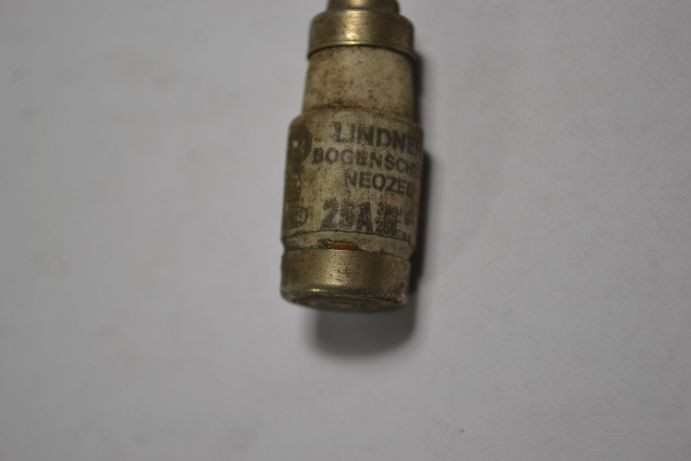 Lindner 25A Ceramic Neozed Bottle Fuse 25A 380Vac 250Vdc USED
