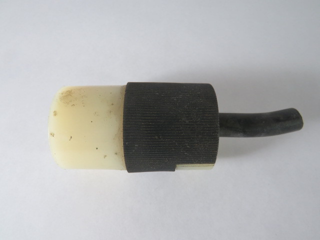 Hubbell 2323 Twist-Lock Connector 20A 250V 2P 3W USED