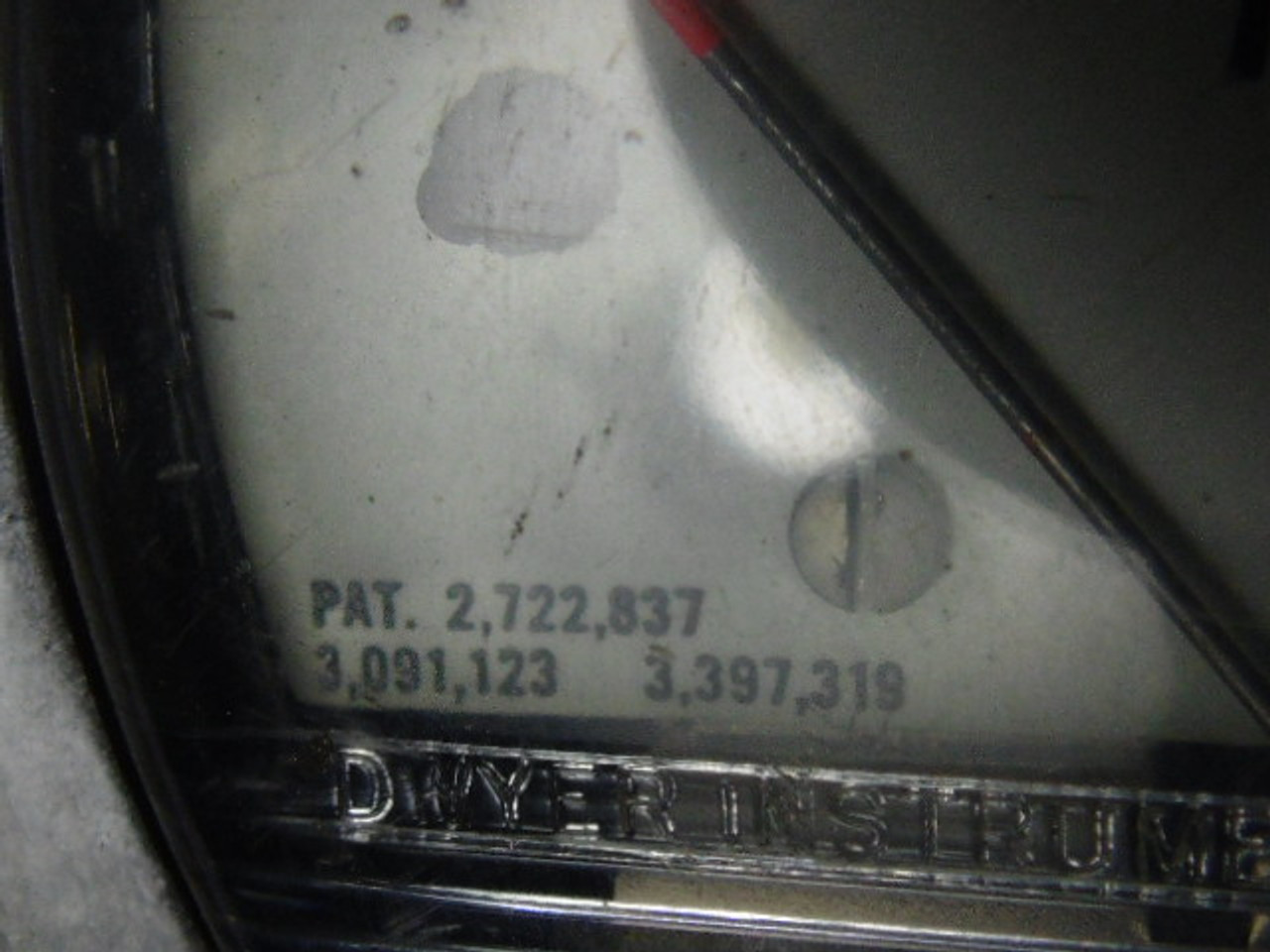 Dwyer 2000-35KPA Pressure Gauge USED
