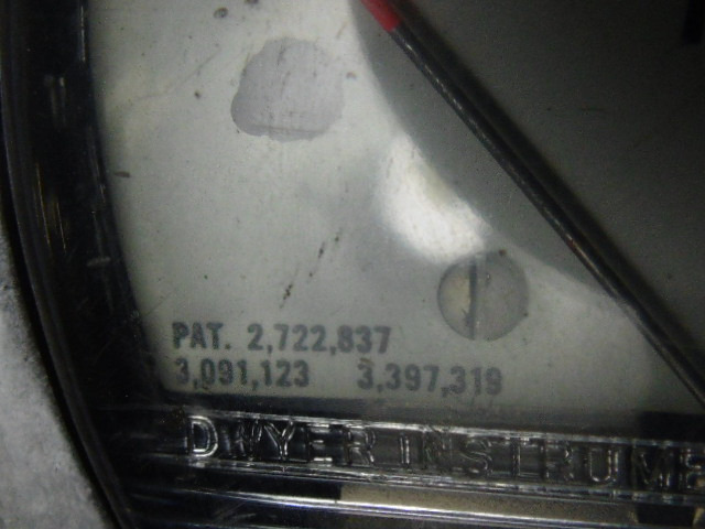Dwyer 2000-35KPA Pressure Gauge USED