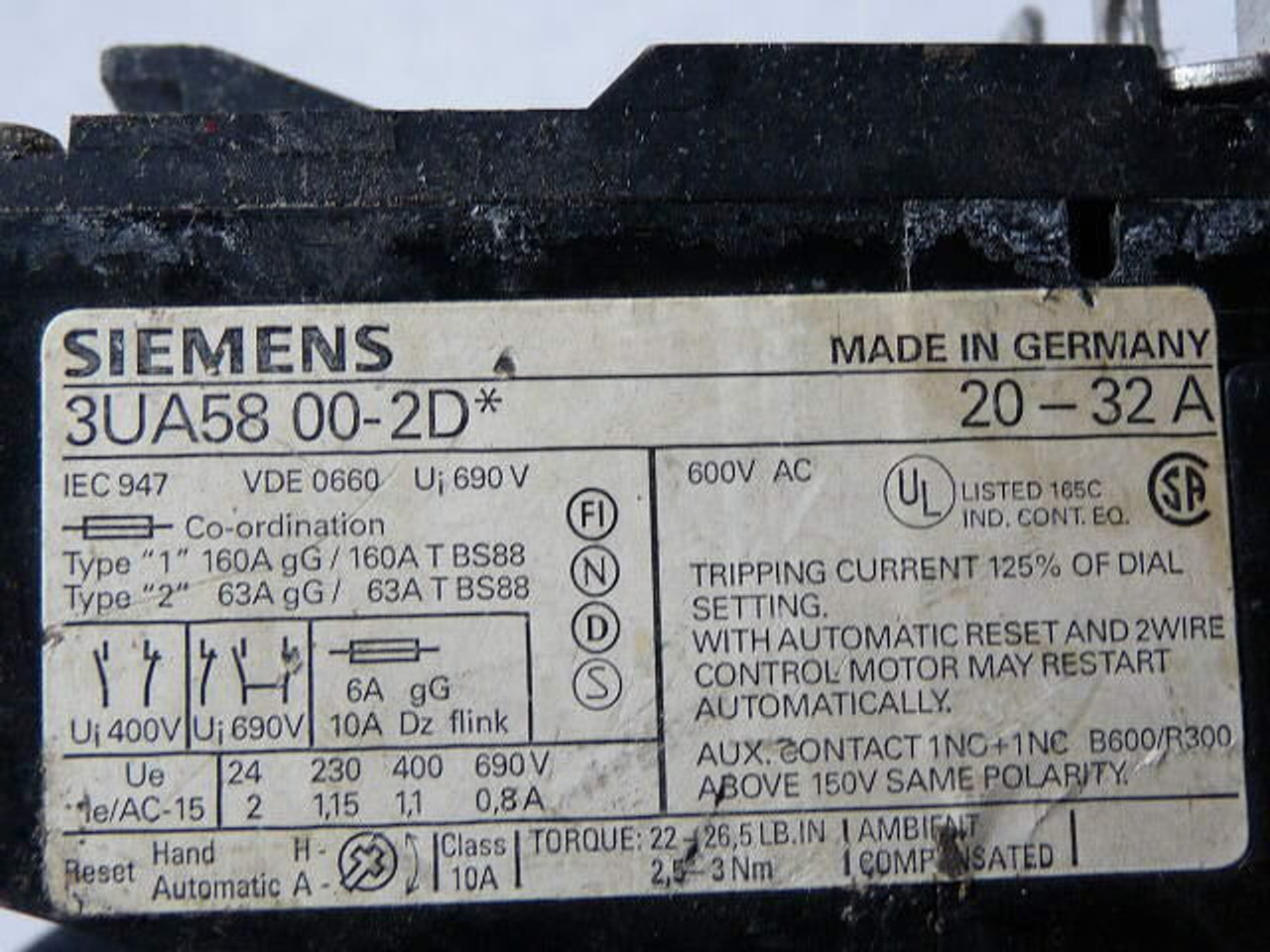 Siemens 3UA58-00-2D Overload Relay 20 - 32 Amp USED