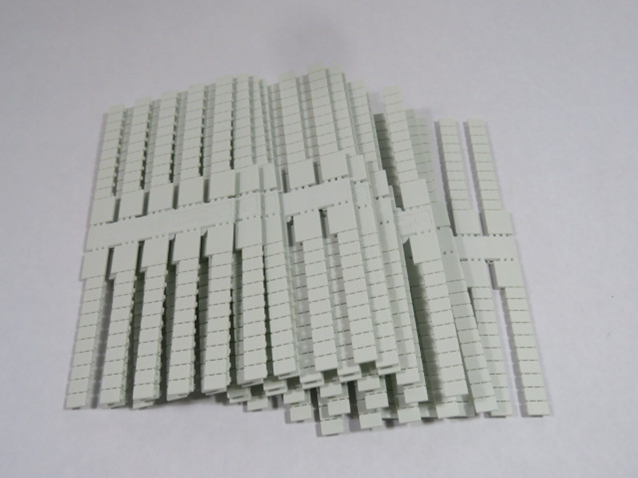 Allen-Bradley 1492-SM6X9 Ser A Wire Marker Card 6mmX9mm Box Of 10 ! NEW !