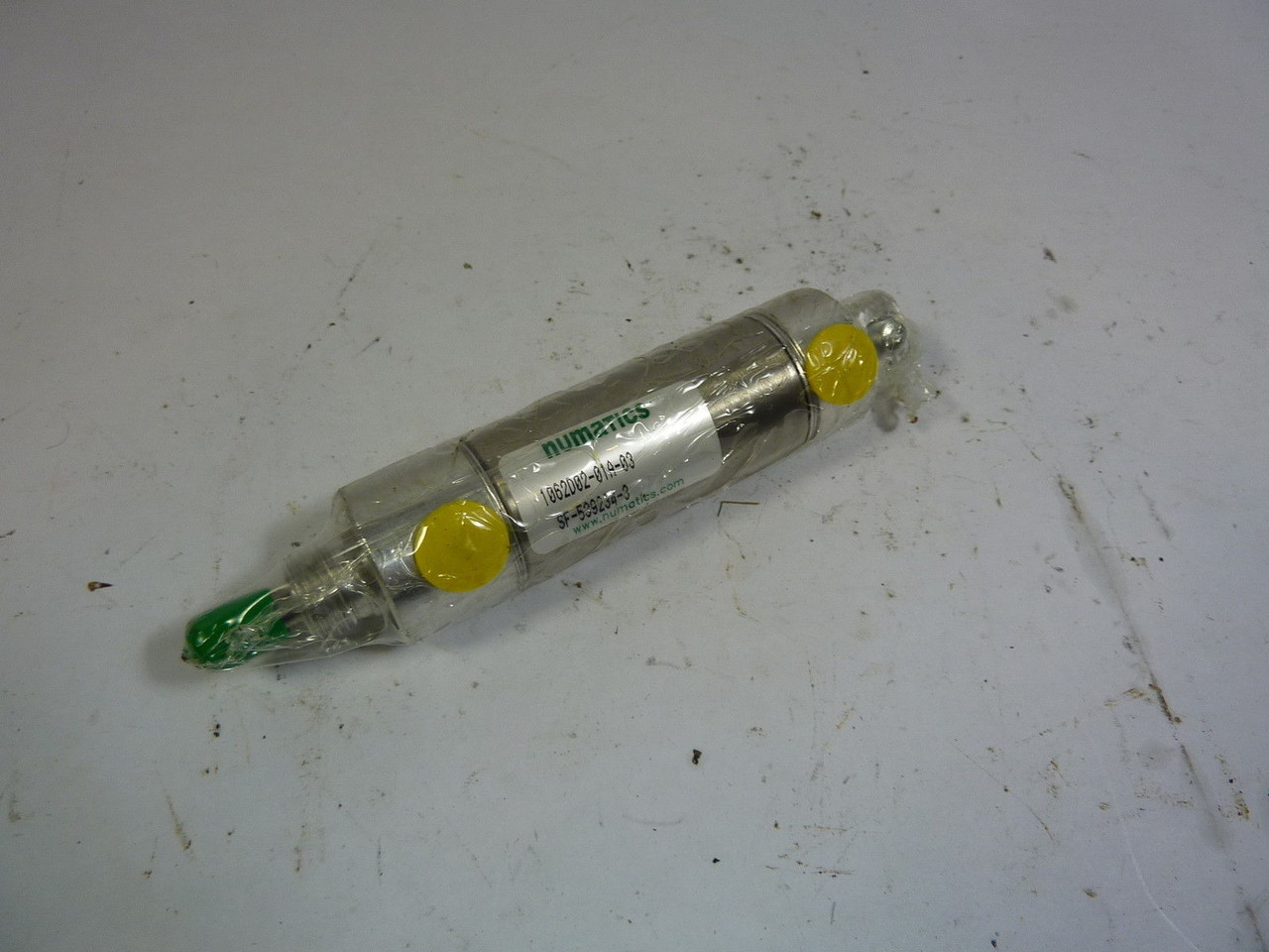 Numatics 1062D02-01A-03 1 1/16in Bore Double Acting Pear Pivot Mount ! NEW !