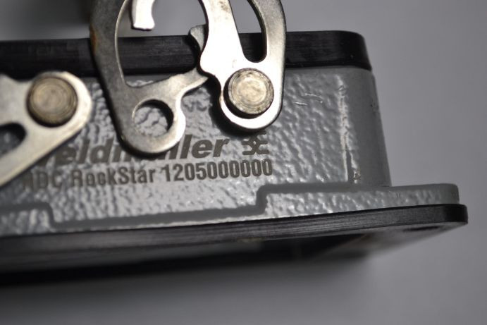 Weidmuller 1205000000 Connector Base Size 4 HDC 10B ABU USED