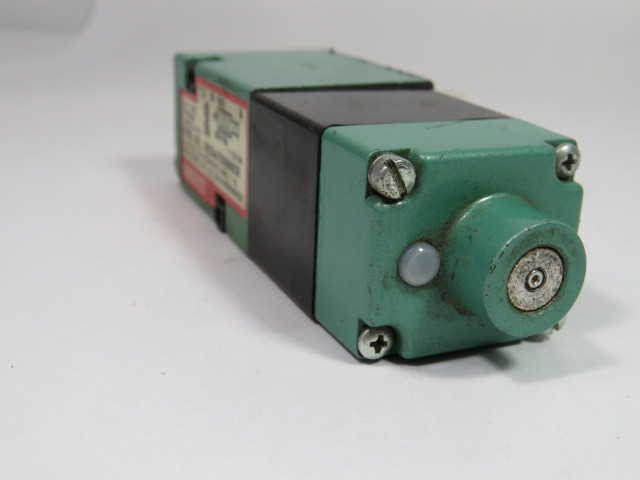Numatics 082SA415K000030 Single Direct Solenoid Valve NO BASE USED