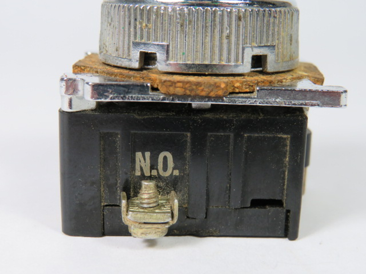 Cutler-Hammer 10250T101-53 Push Button 1NO Black Flush Head USED