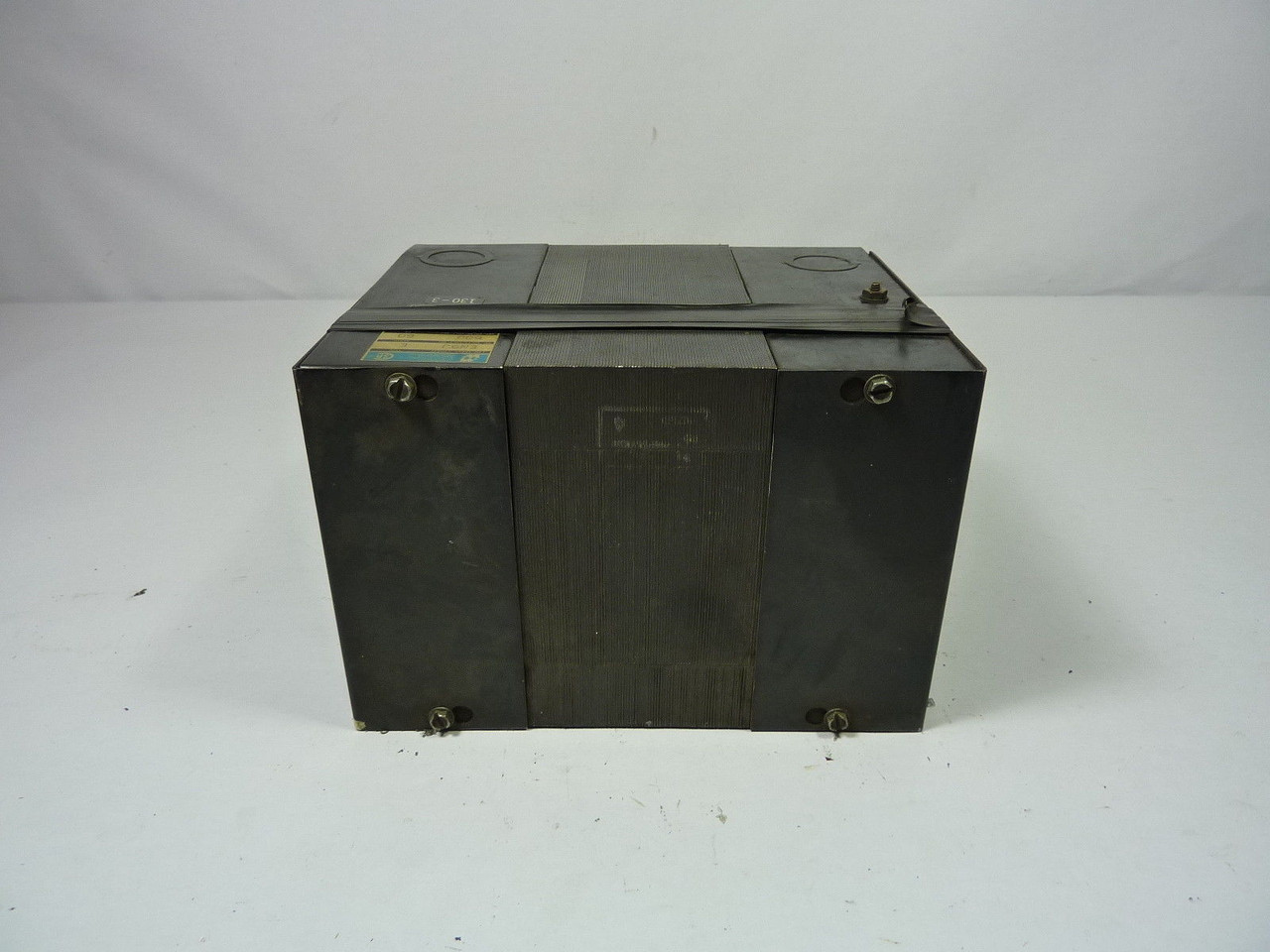 Hammond EN9J General Purpose Transformer 1000VA Pri 600V Sec 120V 60Hz USED