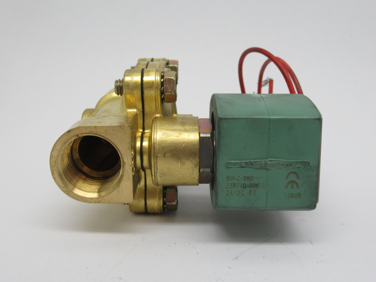 ASCO 8210G3 Red Hat II Solenoid Valve 2-Way 3/4" NPT 5-125 psi 11.6W 24VDC USED