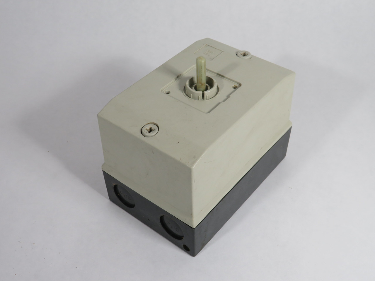 Klockner-Moeller T3-4-8344/I/SVB-SW Main Switch + Housing MISSING HARDWARE USED