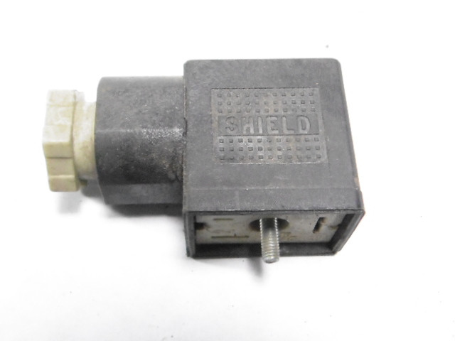 Shield VF-513222 Solenoid Valve Connector 2P+PE 10A 380V USED