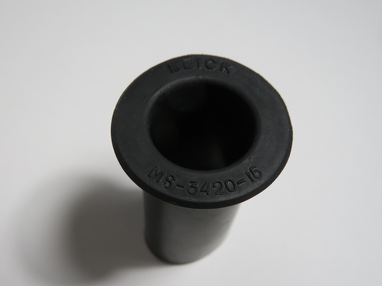 Leick MS3420-16 Rubber Bushing 3/4x2-1/8" Lot of 4 NOP