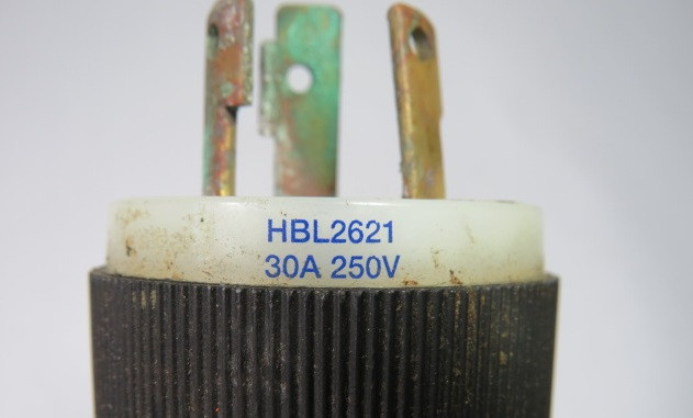 Hubbell HBL2621 Twist-Lock Plug 30A 250V 2P 3W RUST USED
