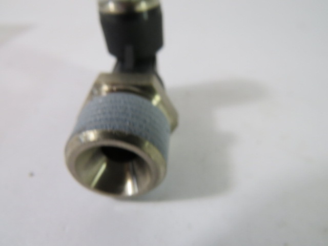 Festo QSL-1/2-3/8-U Elbow Push-In NPT Thread 1/2" USED