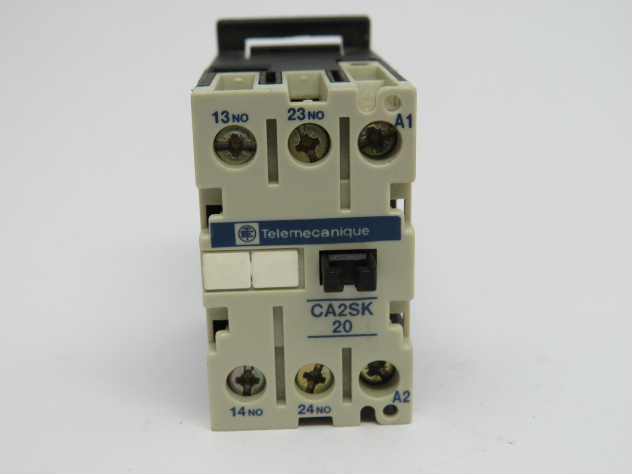 Telemecanique CA2-SK20-G7 Control Relay 120V 50/60HZ USED
