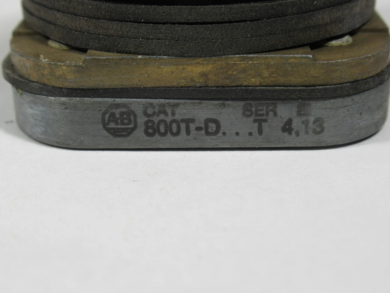 Allen-Bradley 800T-D6 Series T Push Button Red Mushroom Head No Contacts USED