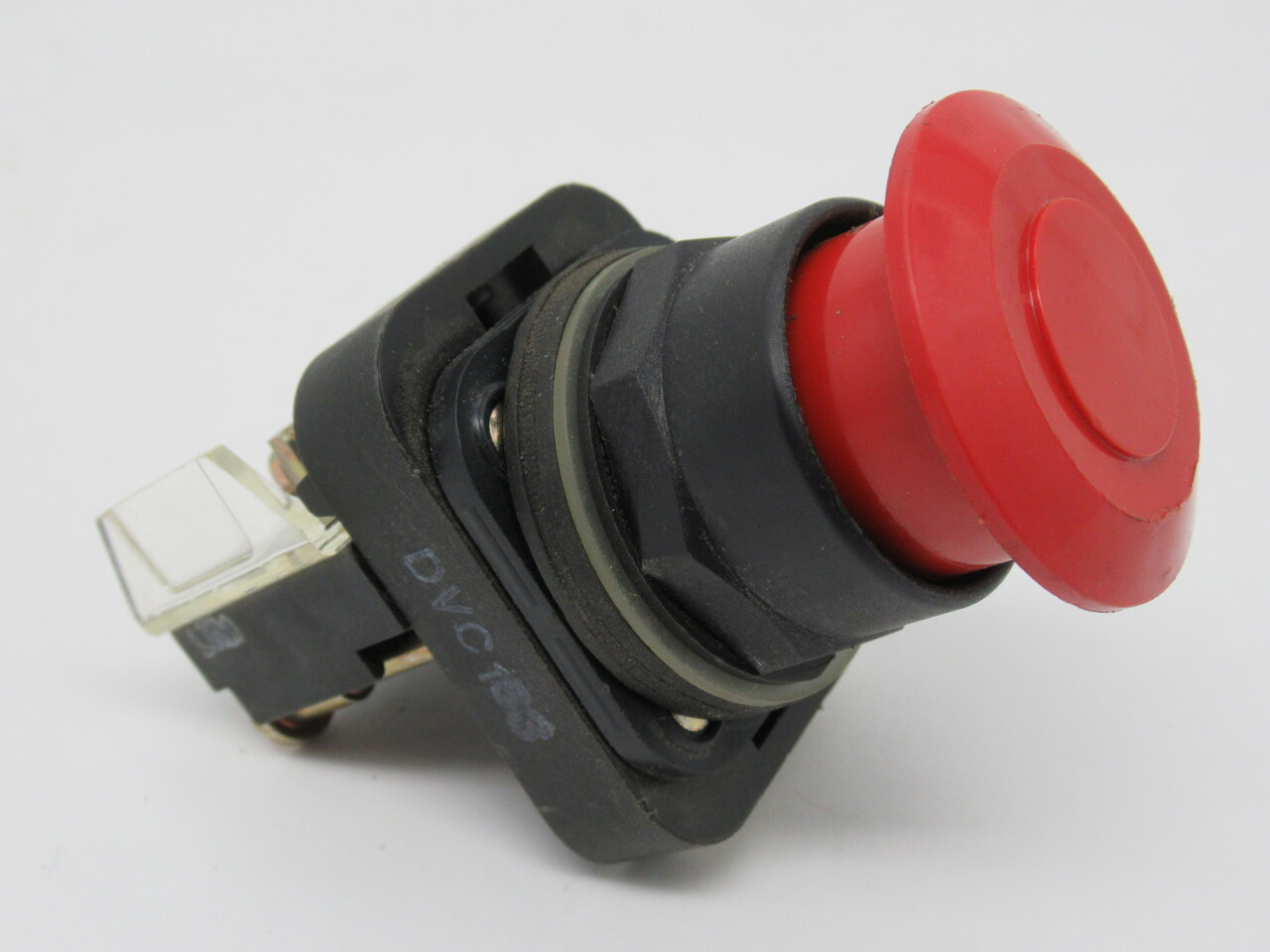 Allen-Bradley 800H-DR6D2 Series F Push Button Red Mushroom Head 1NC USED