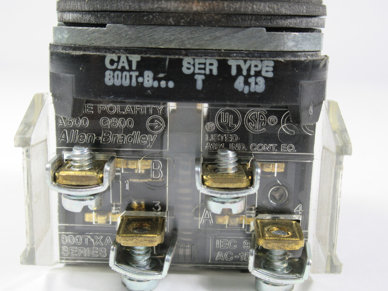 Allen-Bradley 800T-B1B Push Button Green Extended Head 2NO 2NC USED