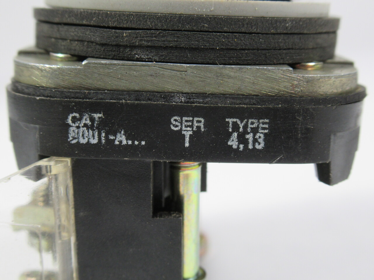 Allen-Bradley 800T-A6A Series T Push Button Red Flush Head 1NO 1NC USED