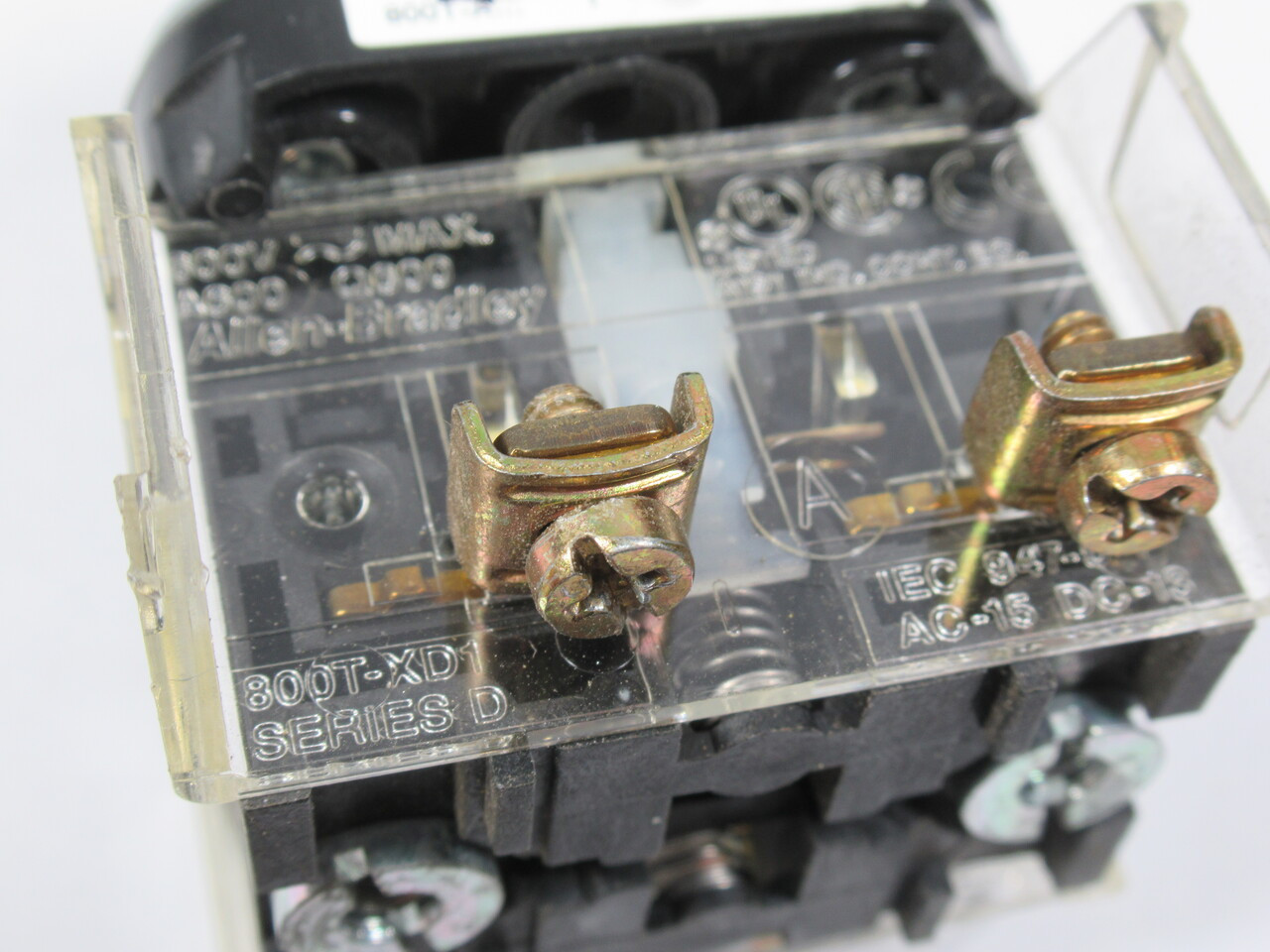 Allen-Bradley 800T-A2A2 Series T Push Button Black Flush Head 2NO USED